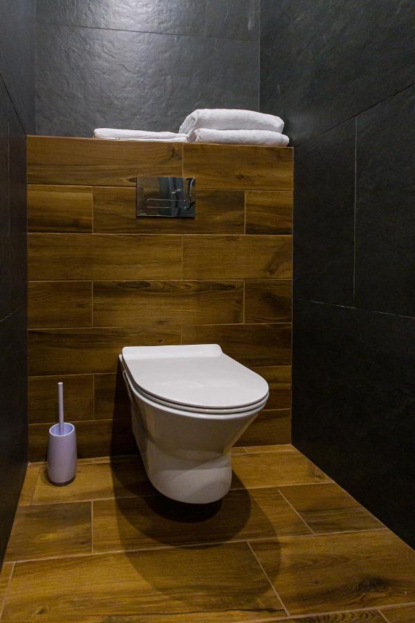 3 Vodna Apartment ลวีฟ ภายนอก รูปภาพ